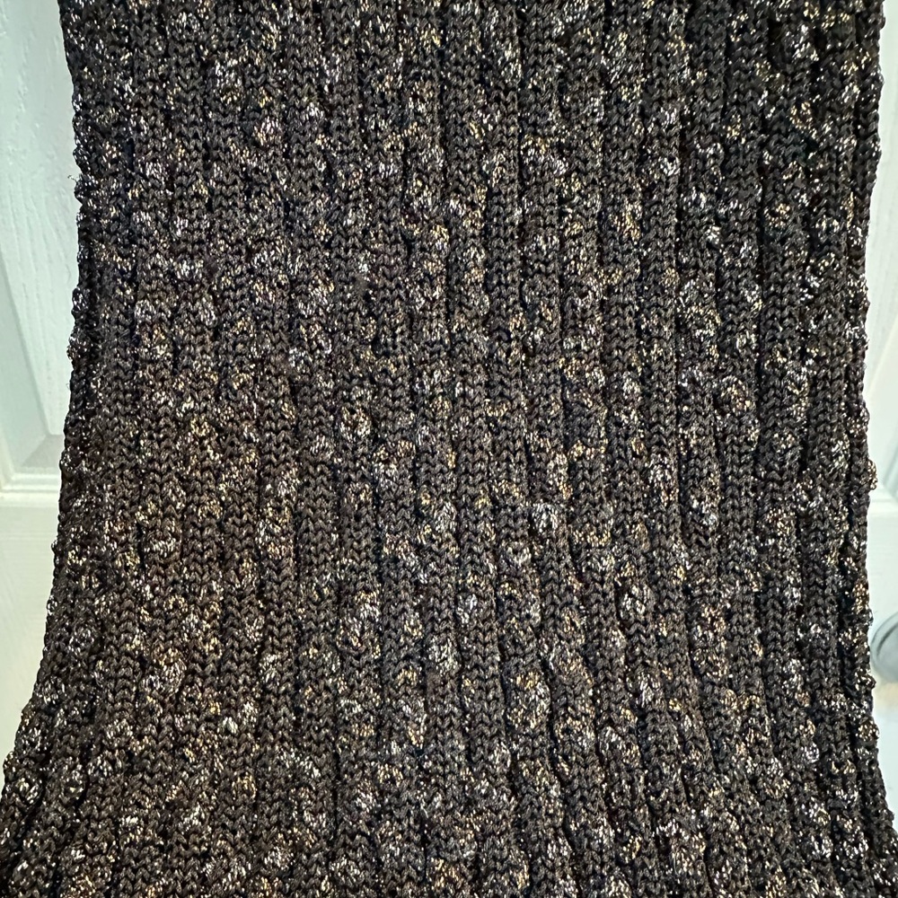 INC International Concepts turtleneck shell with gold & silver iridescent accent - Picture 3 of 5